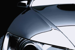 汽车溶剂型透明涂层克拉特光稳定剂评价
