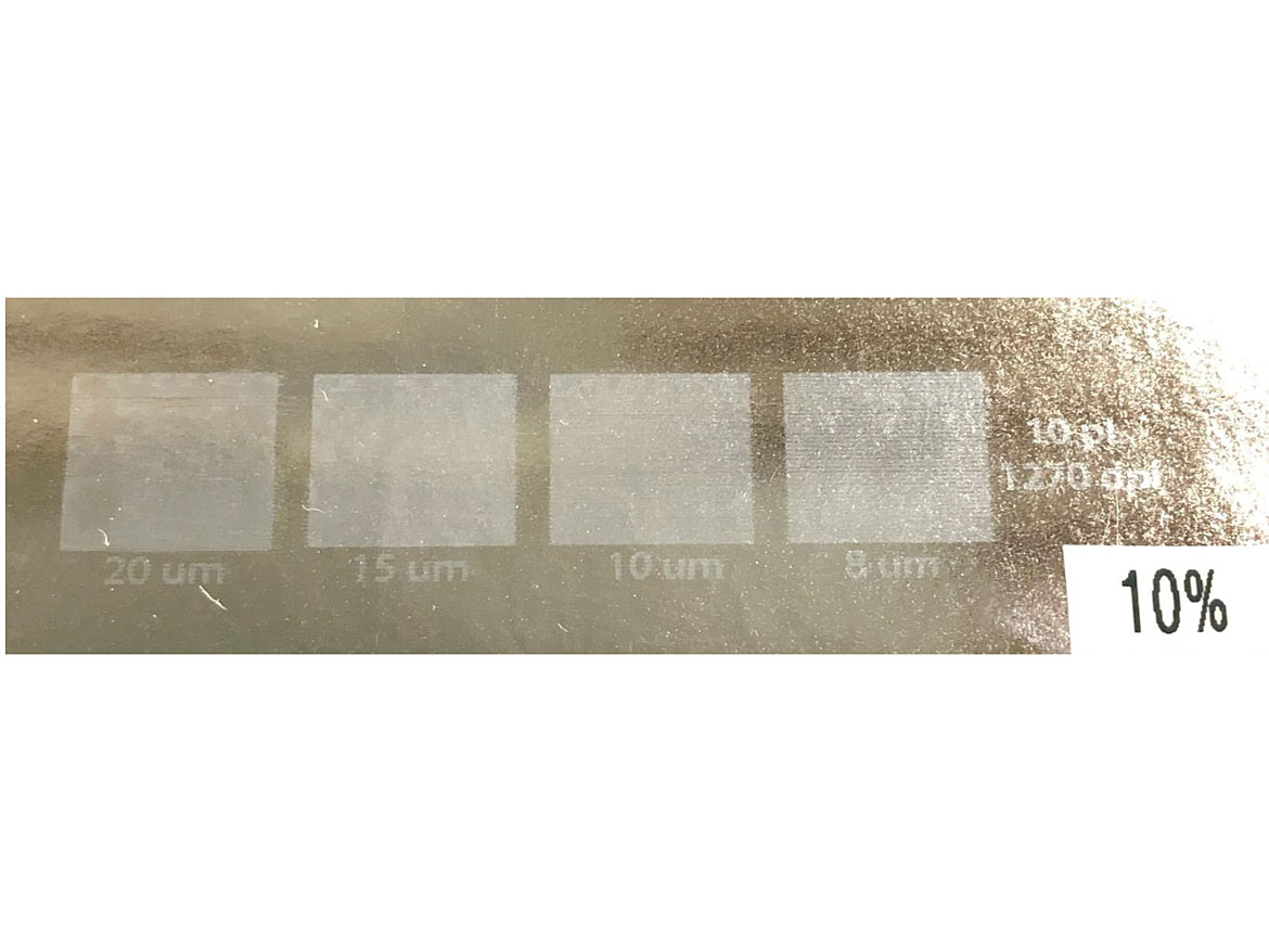 基于CAB-O-SPERSE 4012K-F二氧化硅分散体的喷射喷墨接收层，在玻璃上具有不同的厚度